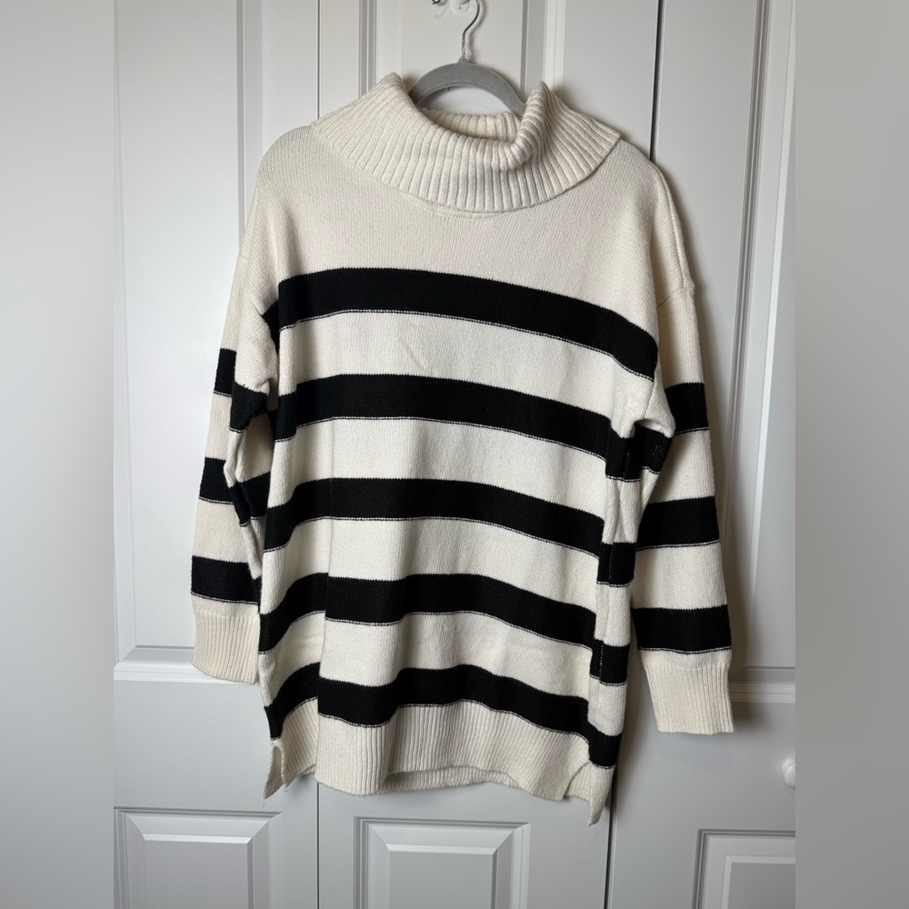 Lane Bryant Sweater NWT - Picture 3 of 6